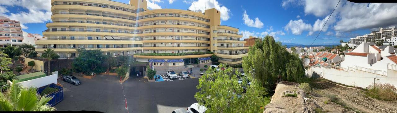 Enjoy A Sunny Apartment With Pool Next To The Sea 阿德耶 外观 照片